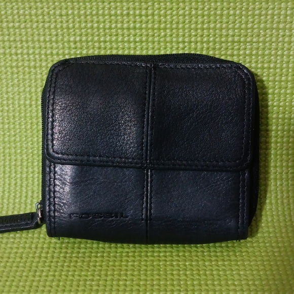 Fossil Black Leather Compact Wallet - Picture 1 of 5